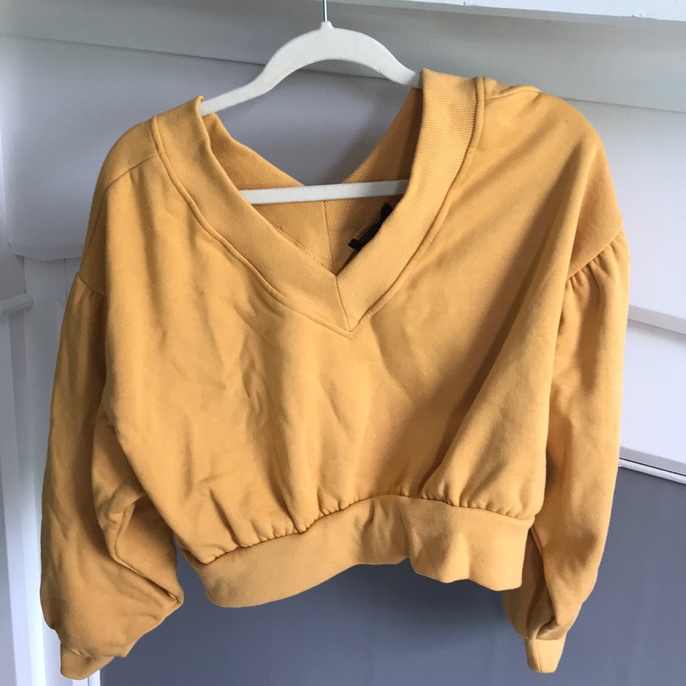 Crop V-neck sweater